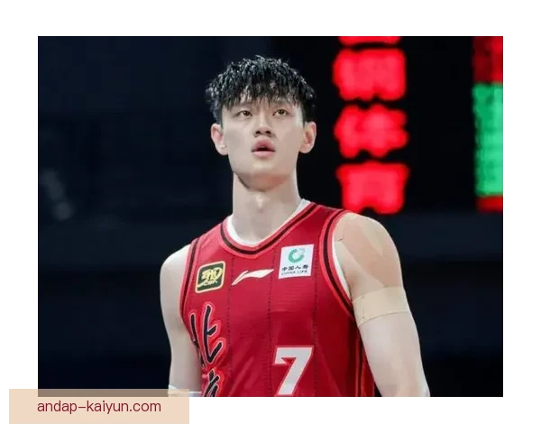 北京男篮核心曾凡博腰伤复发 具体恢复时间成疑